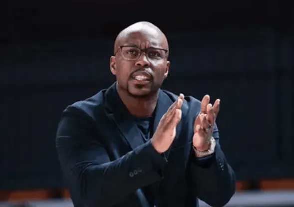 五星体育-米切尔：徐昕&amp;amp;李祥波&amp;amp;郭艾伦等人受伤，潜力赛甚至凑不到人